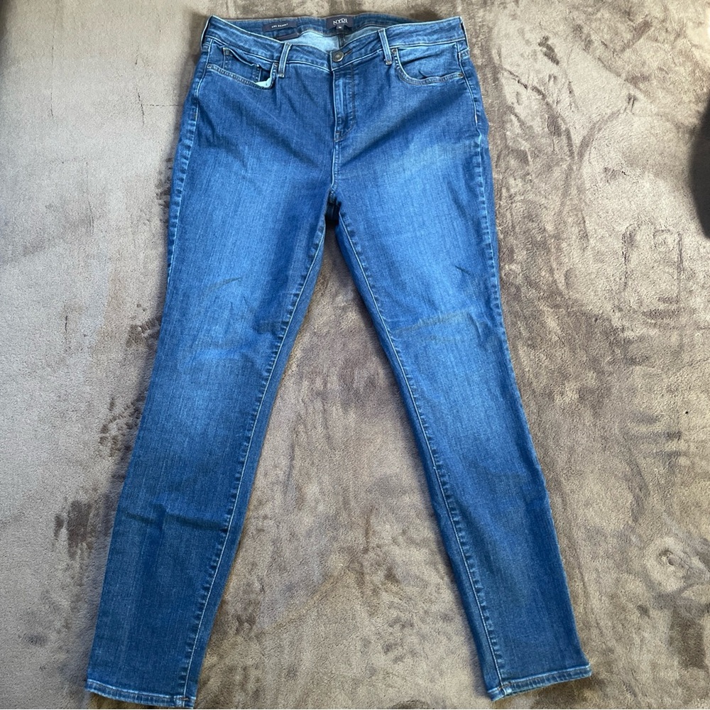 NYDJ Ami Skinny Lift & Tuck Jeans Women's Size 14 (Actual 34x29) Blue Denim